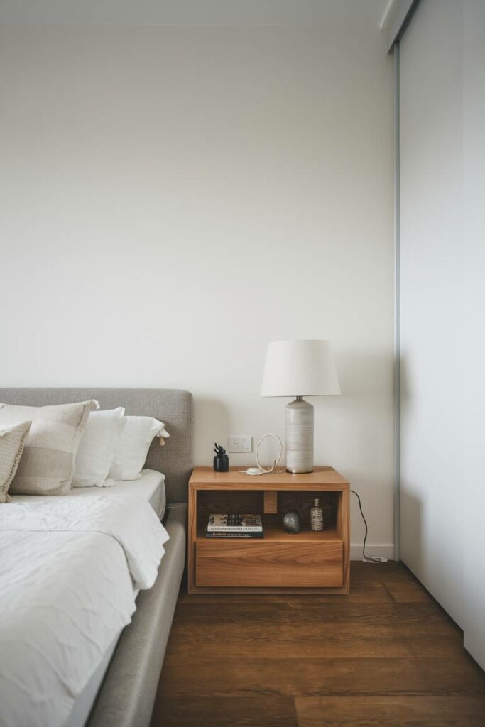 18. Clean and Uncluttered Minimalist Bedroom